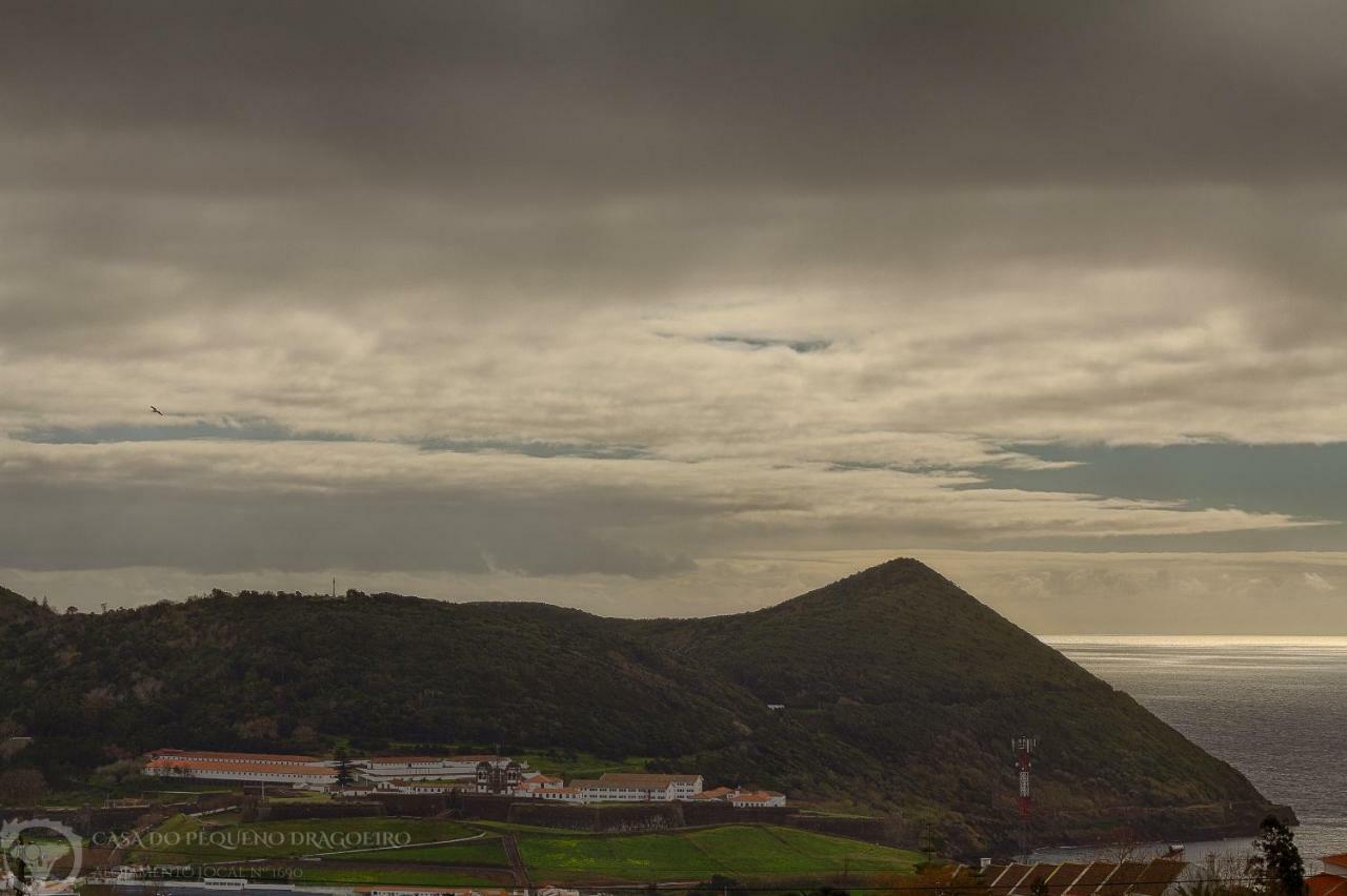 Casa Do Pequeno Dragoeiro Villa Angra do Heroísmo Екстериор снимка